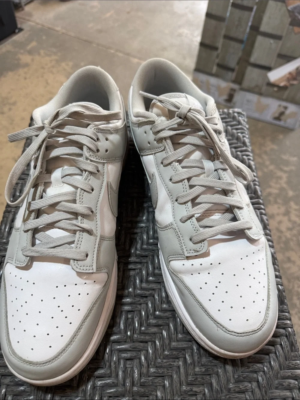 Nike Low-Top Sneakers in White and Light Gray